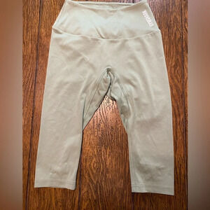 Gymshark Cropped Leggings Olive Green Size XS B15